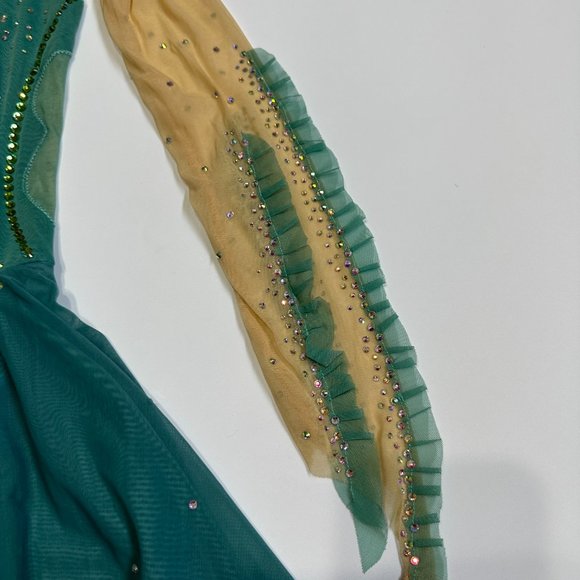 New Figure Skating Dress Size 10 (5~8T) with Hair Scrunchies (120~130cm) - Picture 10 of 10